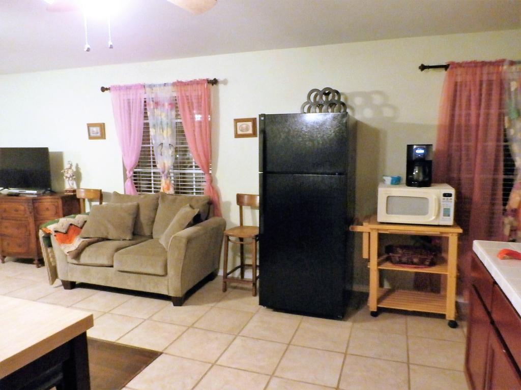 דירות אוקהורסט Charming Downstairs Unit מראה חיצוני תמונה