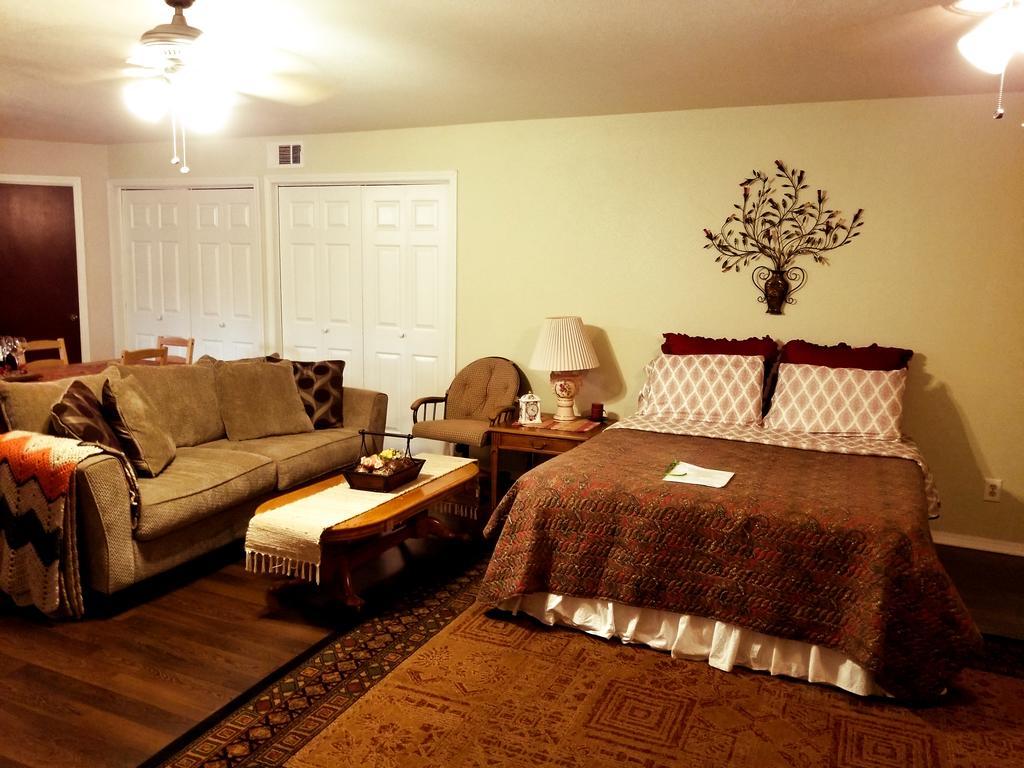 דירות אוקהורסט Charming Downstairs Unit מראה חיצוני תמונה