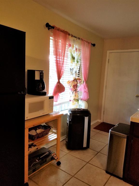 דירות אוקהורסט Charming Downstairs Unit מראה חיצוני תמונה