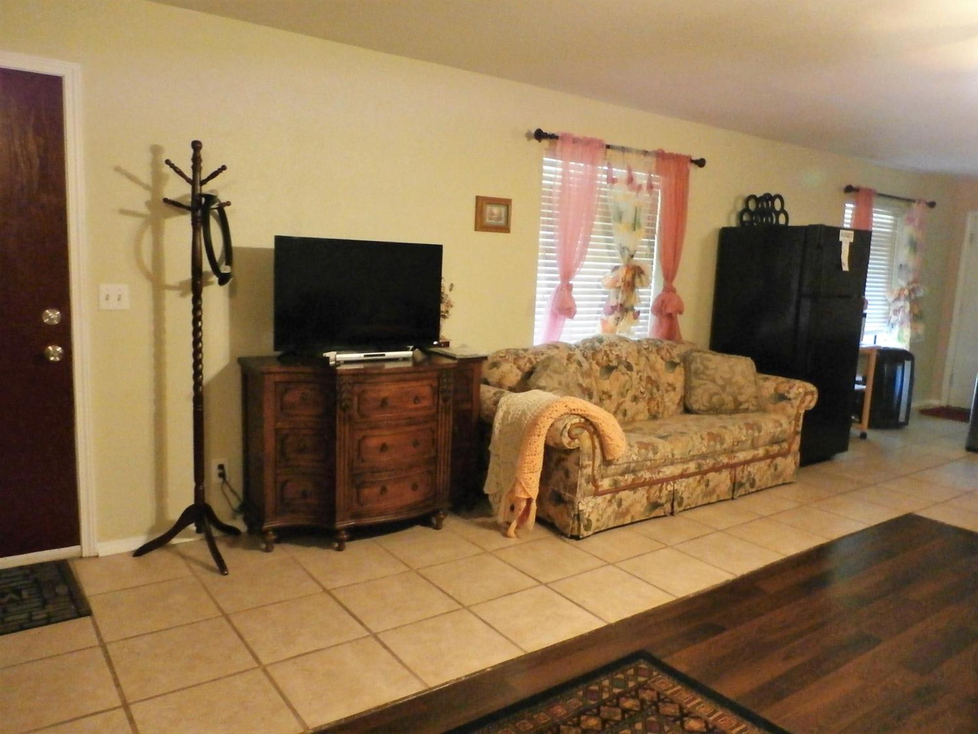 דירות אוקהורסט Charming Downstairs Unit מראה חיצוני תמונה